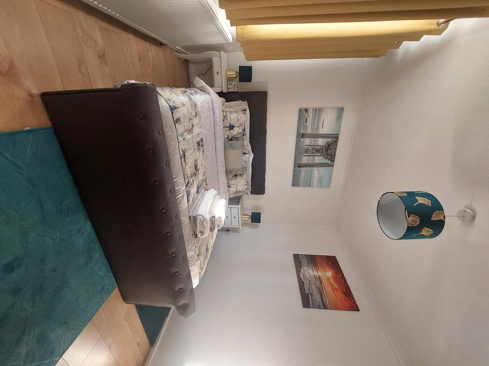 Lovely 2-Bed House In The Heart Of Woodhouse Leeds Leeds  Exterior foto