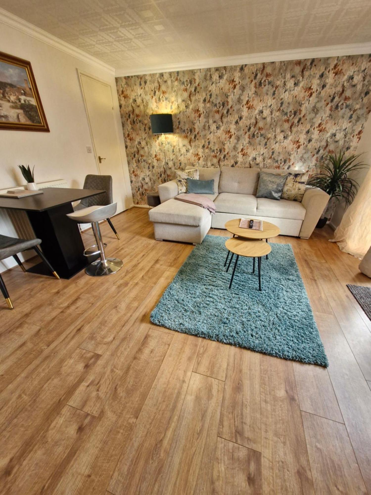 Lovely 2-Bed House In The Heart Of Woodhouse Leeds Leeds  Exterior foto